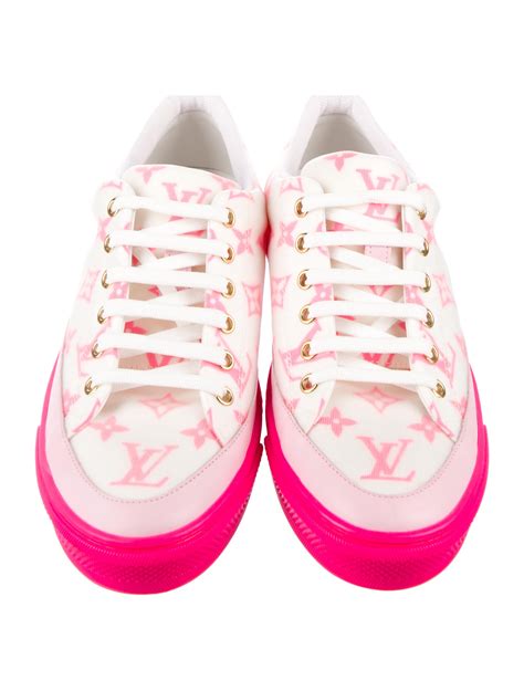 louis vuitton sneakers pink.